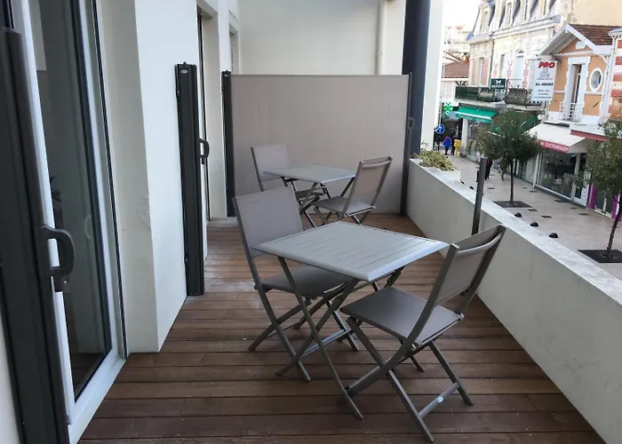 ホテル La Pergola D'arcachon 2*